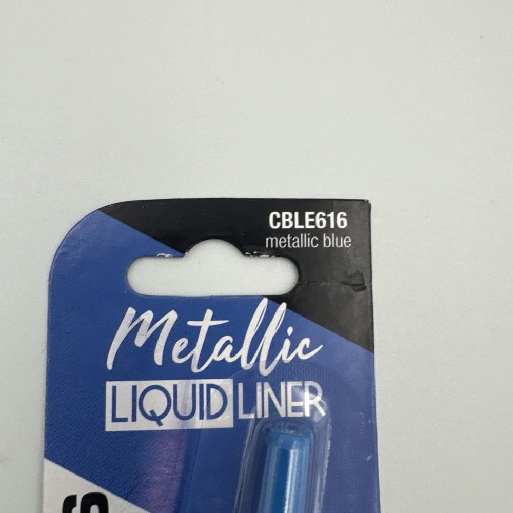 LA Colors‎ Metallic Liquid Liner - Metallic Blue. CBLE616 NEW